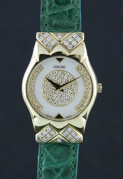(image for) A 100% ORIGINAL LADY 18K YELLOW GOLD DIAMOND WATCH